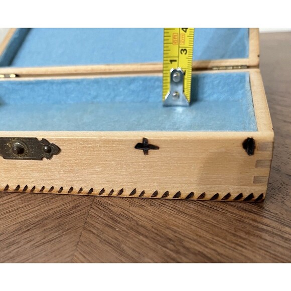 Vintage 1976 B.Powell Hand-Painted Wooden Keepsake Box Folk Primitive Art - Picture 10 of 14